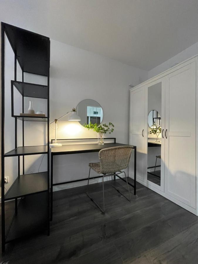 Апартаменти Cozy Apart - Self Check-In 24H Вроцлав Екстер'єр фото