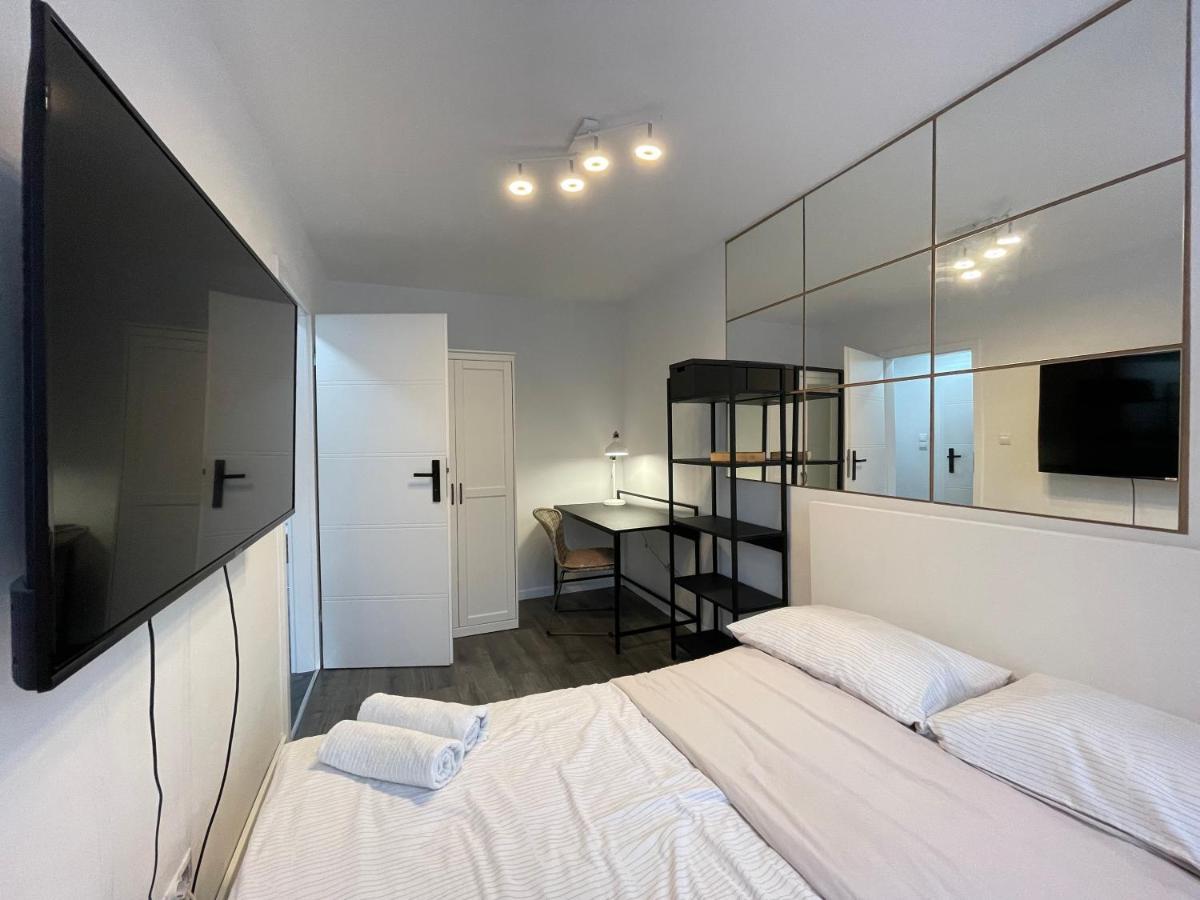 Апартаменти Cozy Apart - Self Check-In 24H Вроцлав Екстер'єр фото