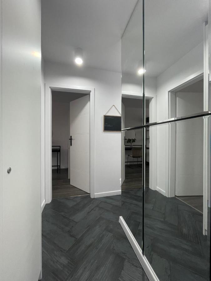Апартаменти Cozy Apart - Self Check-In 24H Вроцлав Екстер'єр фото